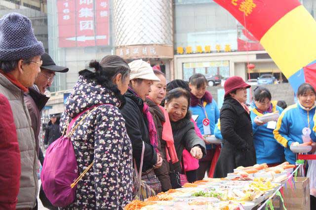 昆明2017小微企業(yè)(昆明搬家公司、昆明家政)創(chuàng)業(yè)創(chuàng)新技能大賽今日收官01.jpg