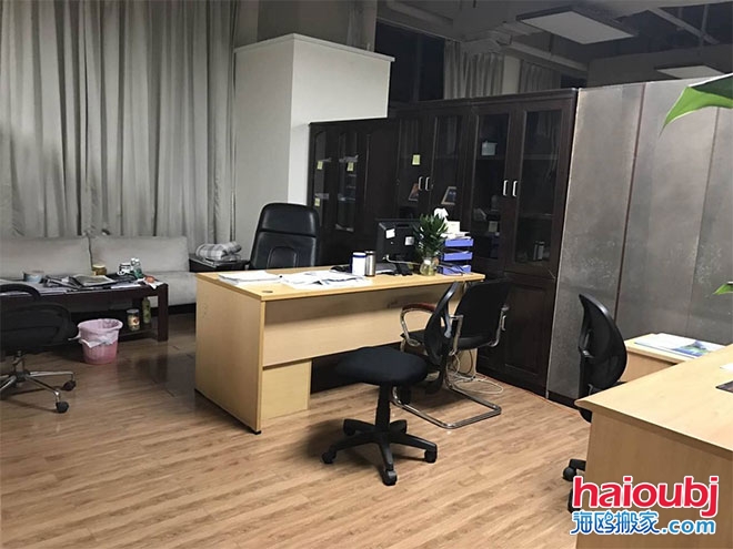 昆明辦公室搬遷,昆明公司搬家多少錢(qián),昆明公司搬家費(fèi)用,昆明專(zhuān)業(yè)公司搬家.jpg